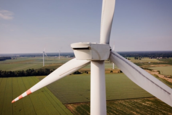 Application of industrial waterproof connectors in wind farms